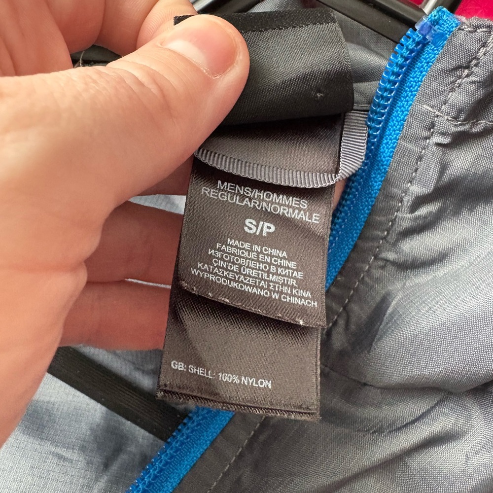 The North Face Gray Lightweight Hooded Windbreaker Jacket Men’s Small - Picture 4 of 5